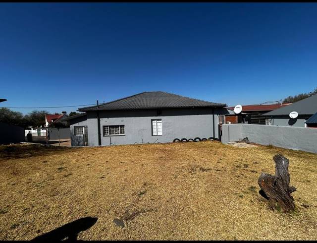 6 BEDROOM HOUSE FOR SALE IN JEPPESTOWN